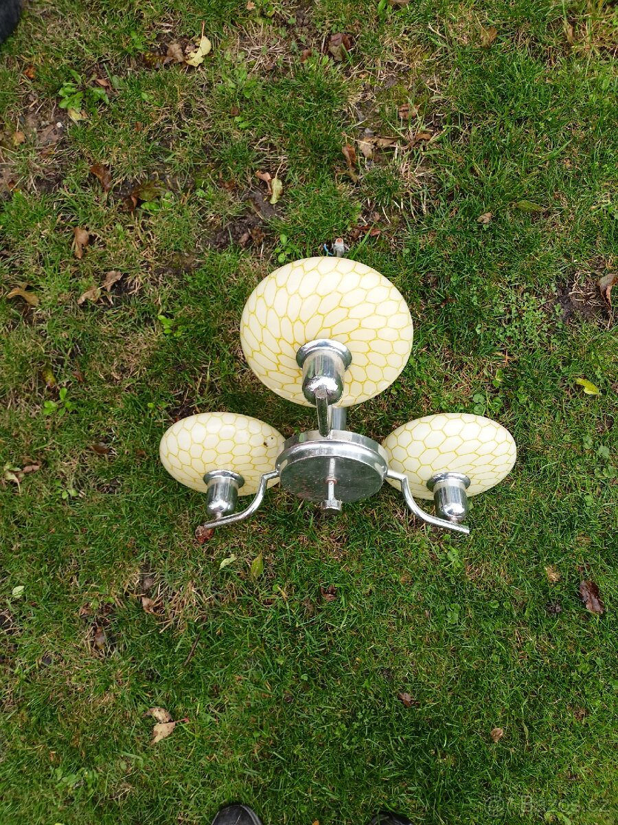 Nabízím starožitný lustr. - 2