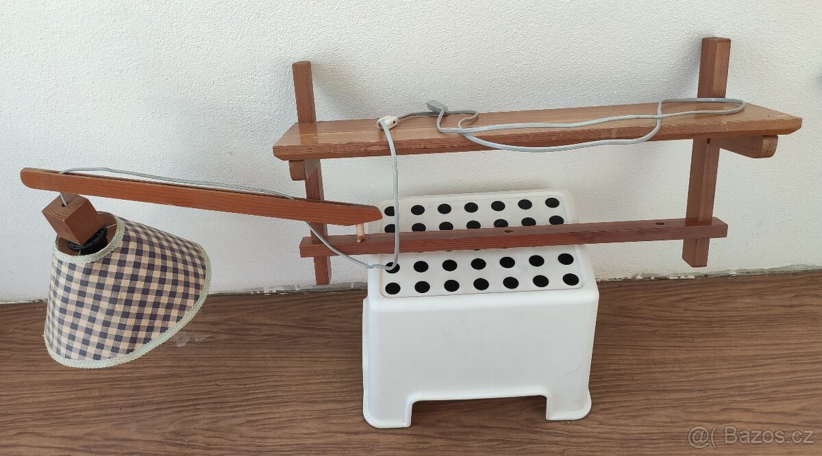 Lampa s poličkou nebo polička s lampou retro 200,- Kč - 2