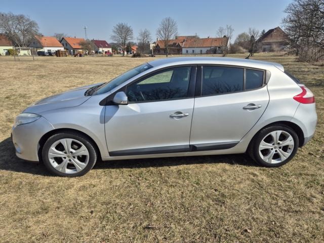 Prodám Renault Mégane 1.4 96KW - klimatizace - 2