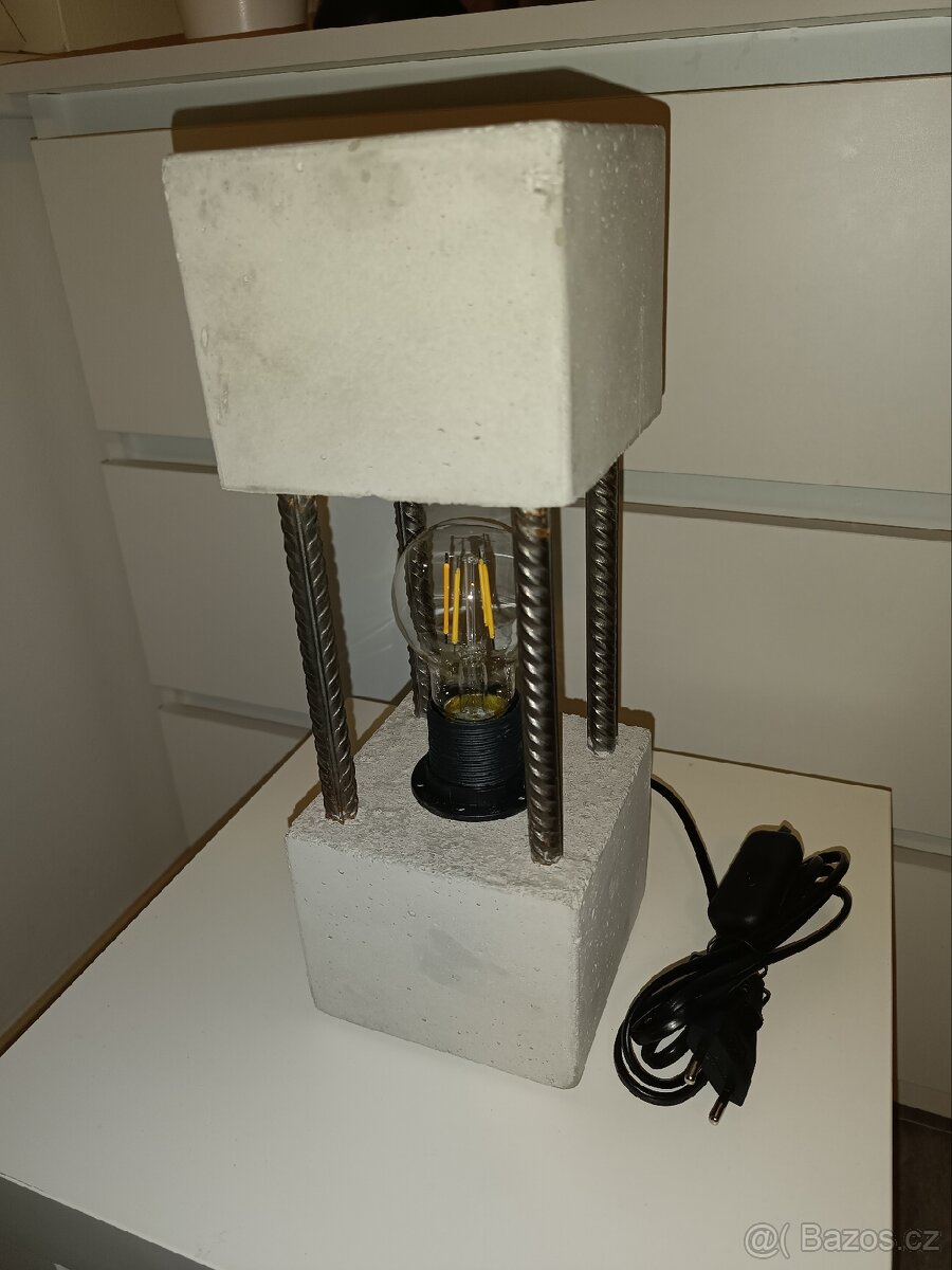 Světlo z betonu - 2