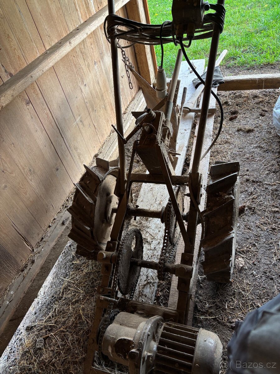 Fréza na orání - 2