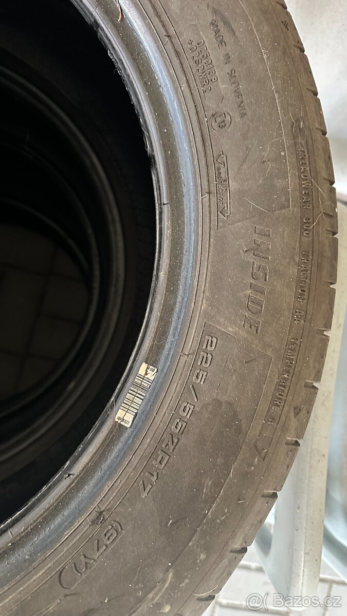 Dunlop R17, 225/55 Letní - 2