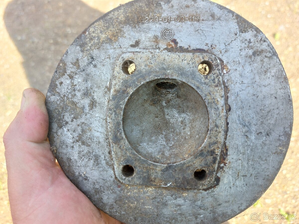 Jawa ČZ hlava asi 175 - 2