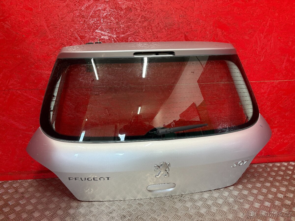 PÁTÉ DVEŘE KUFRU PEUGEOT 307 HATCHBACK - 2