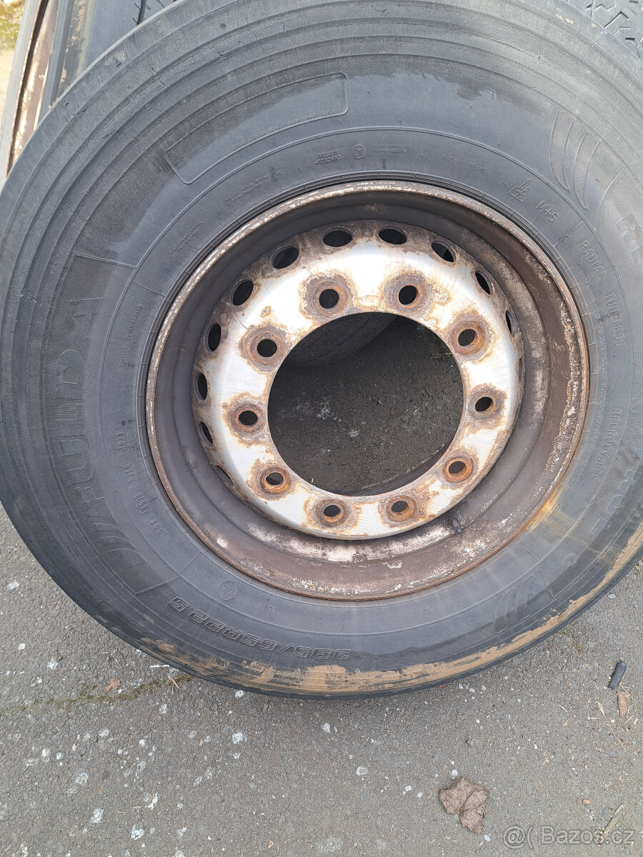 Prodám pneu FULDA 385/65 R22,5 - 2