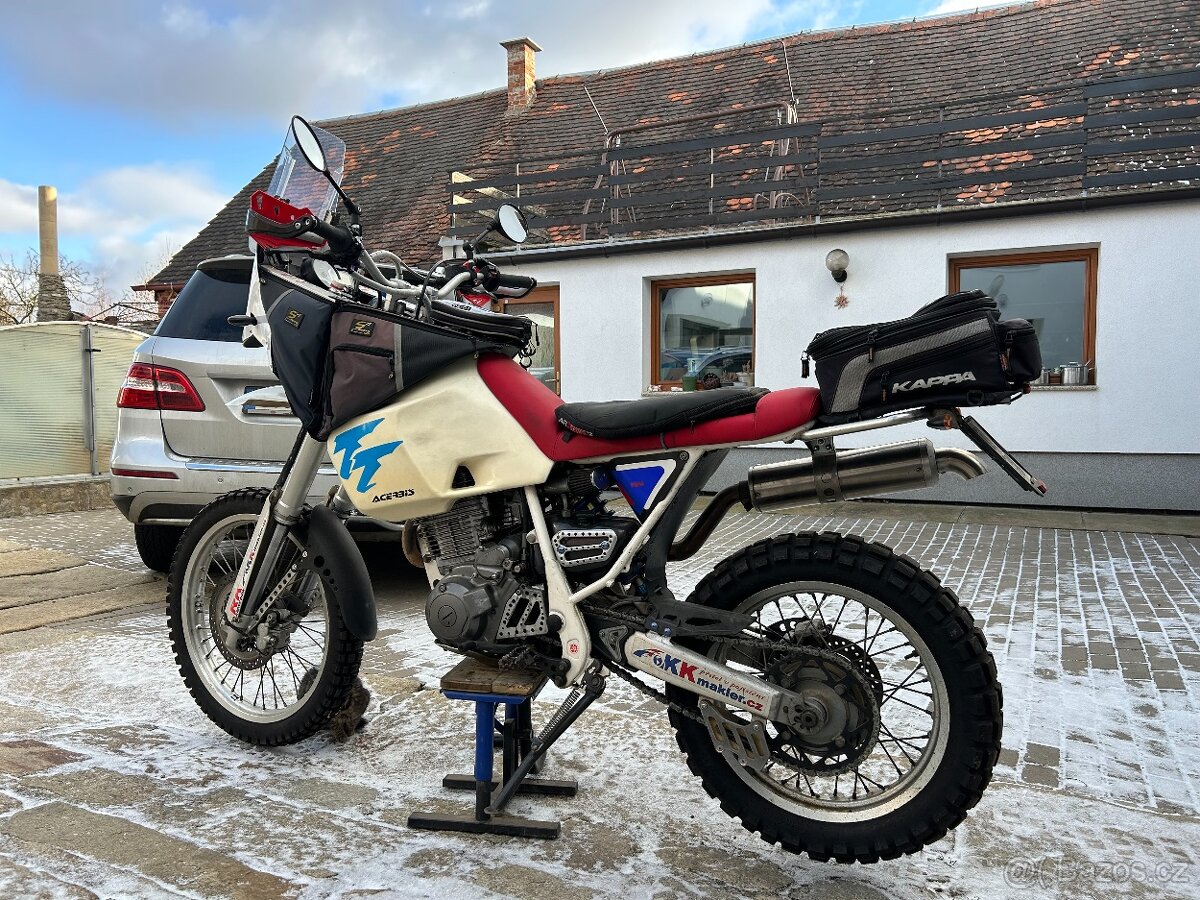 Yamaha TT600E. - 2