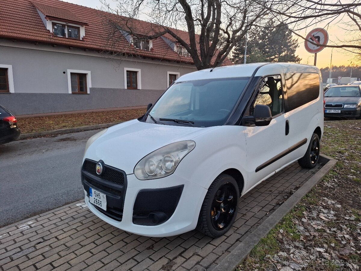 Fiat Dobló 1.3 JTD - 2