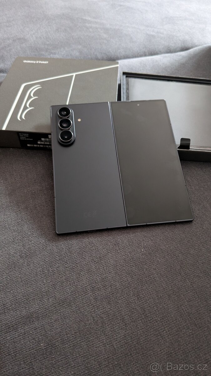 Samsung Galaxy z7 fold - 2