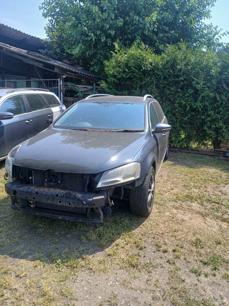 Volkswagen Passat b7 - 2
