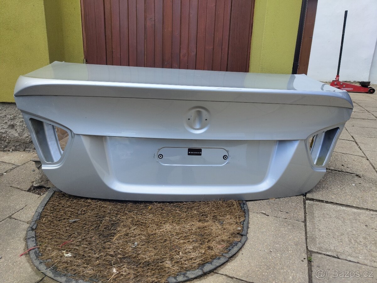 Kufr BMW e90 - 2