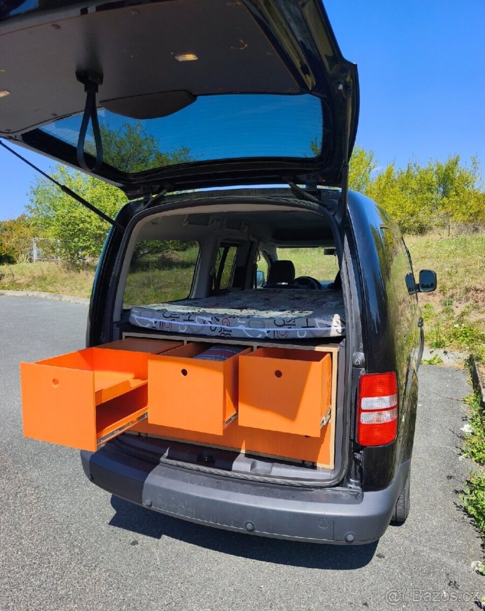Obytná vestavba Vw Caddy Maxi - 2