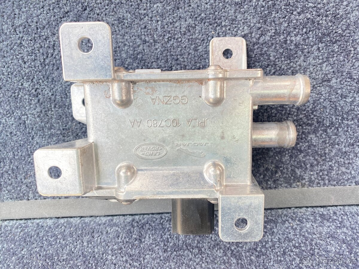 Originální přídavný 12V ohřívač vody - 2