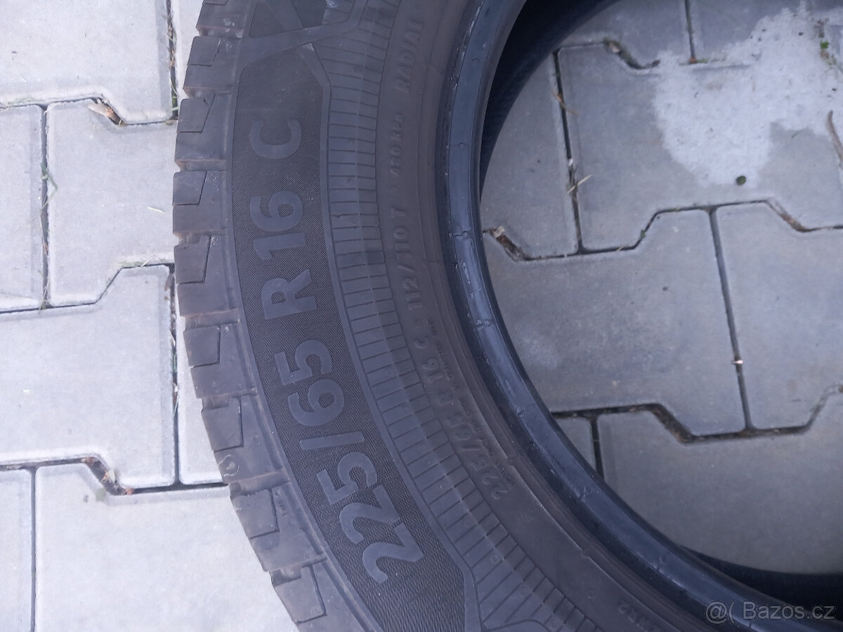 letní pneumatiky - 2x 225/65 R 16 C Continental - 2
