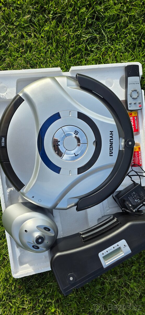 Robotický vysavač Hyunday - 2