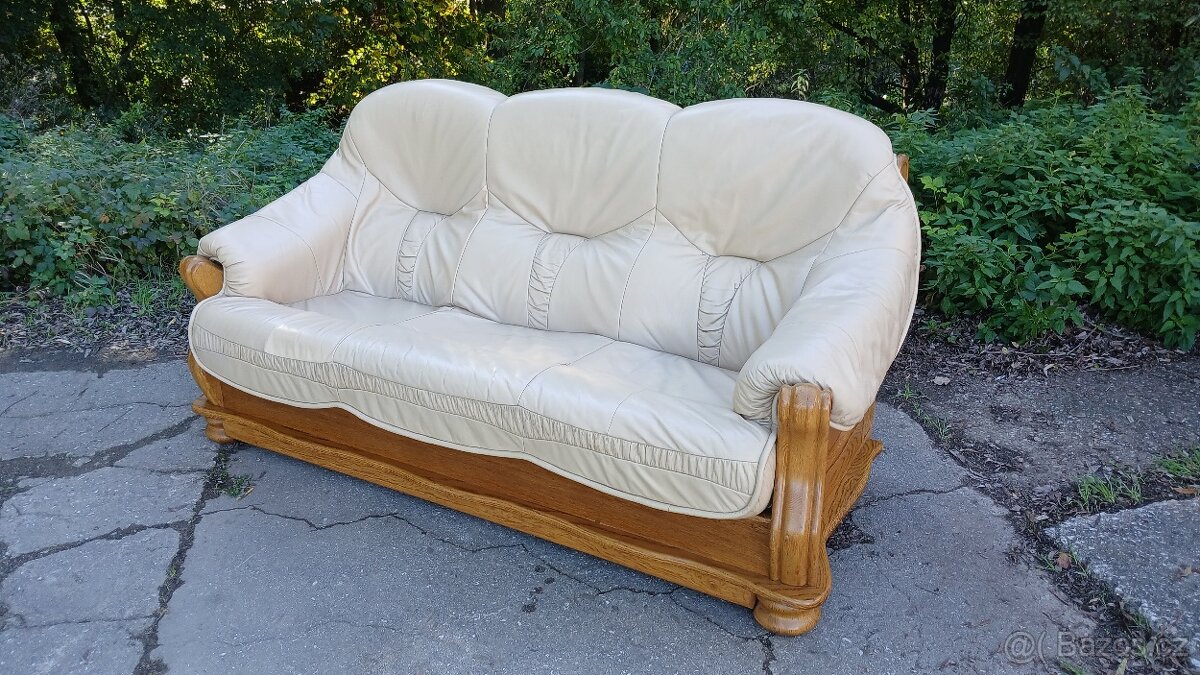 Kožená trojsedačka s masivním dubovým dřevem - 2