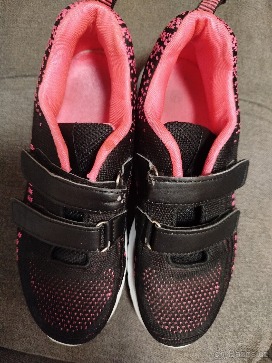 Prodám dětské tenisky - 2