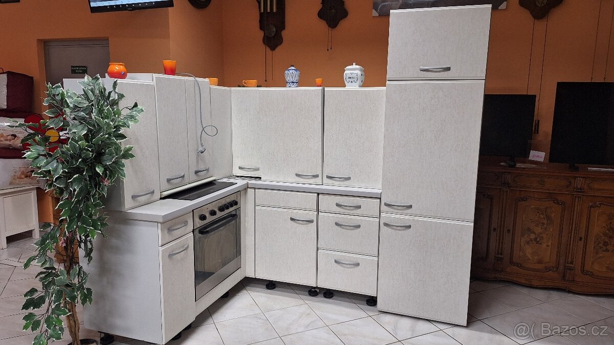 Rohová kuchyňská linka německé výroby - 2
