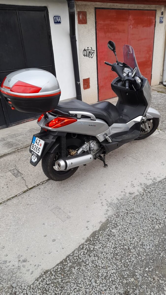 Yamaha 250R-Xmax - 2