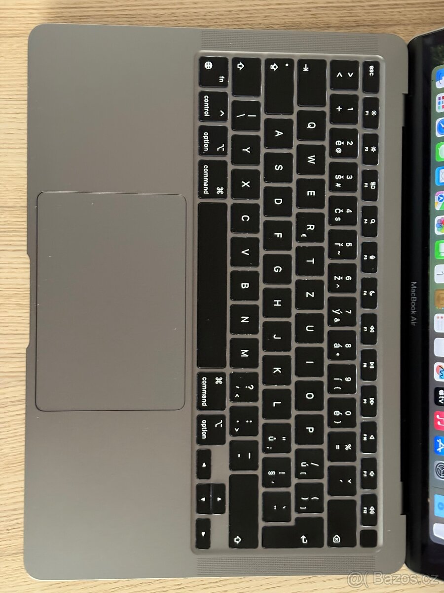 Apple MacBook Air M1 - krasny stav 256gb 8gb - 2