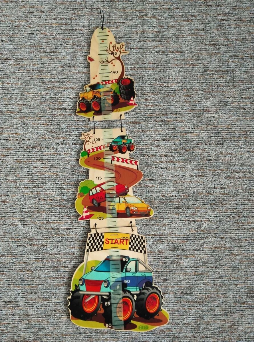 Dětský věšák + metr HESS - 2