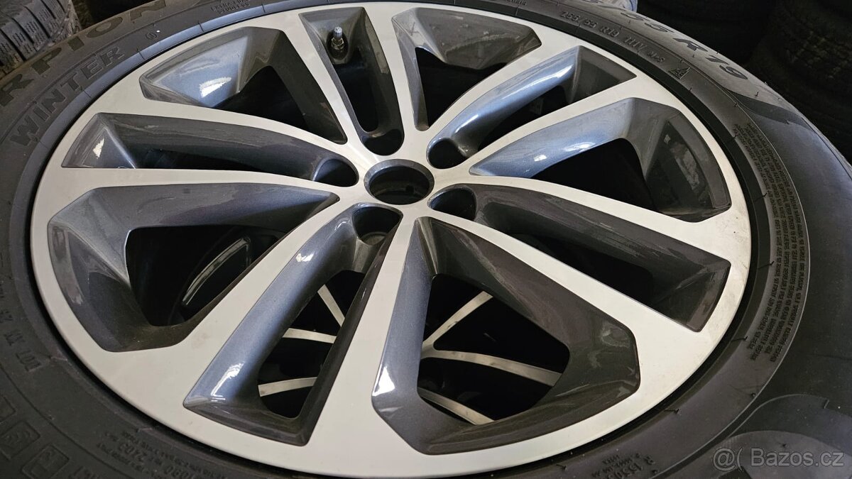 Zimní ALU kola R19 originál Jaguar F-Pace X761 | 5x108 - 2