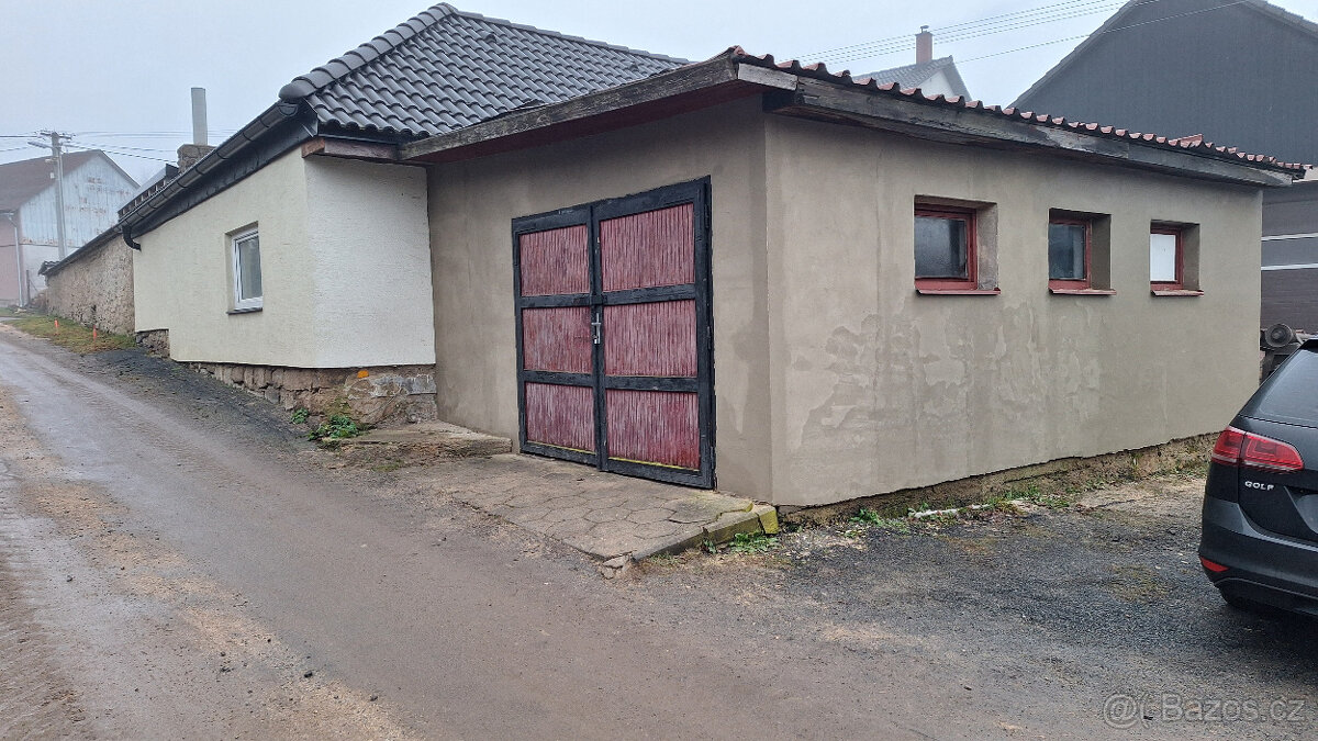 Pronajmu zděnou garáž - Opatov u Jihlavy, velikost 29 m2 - 2