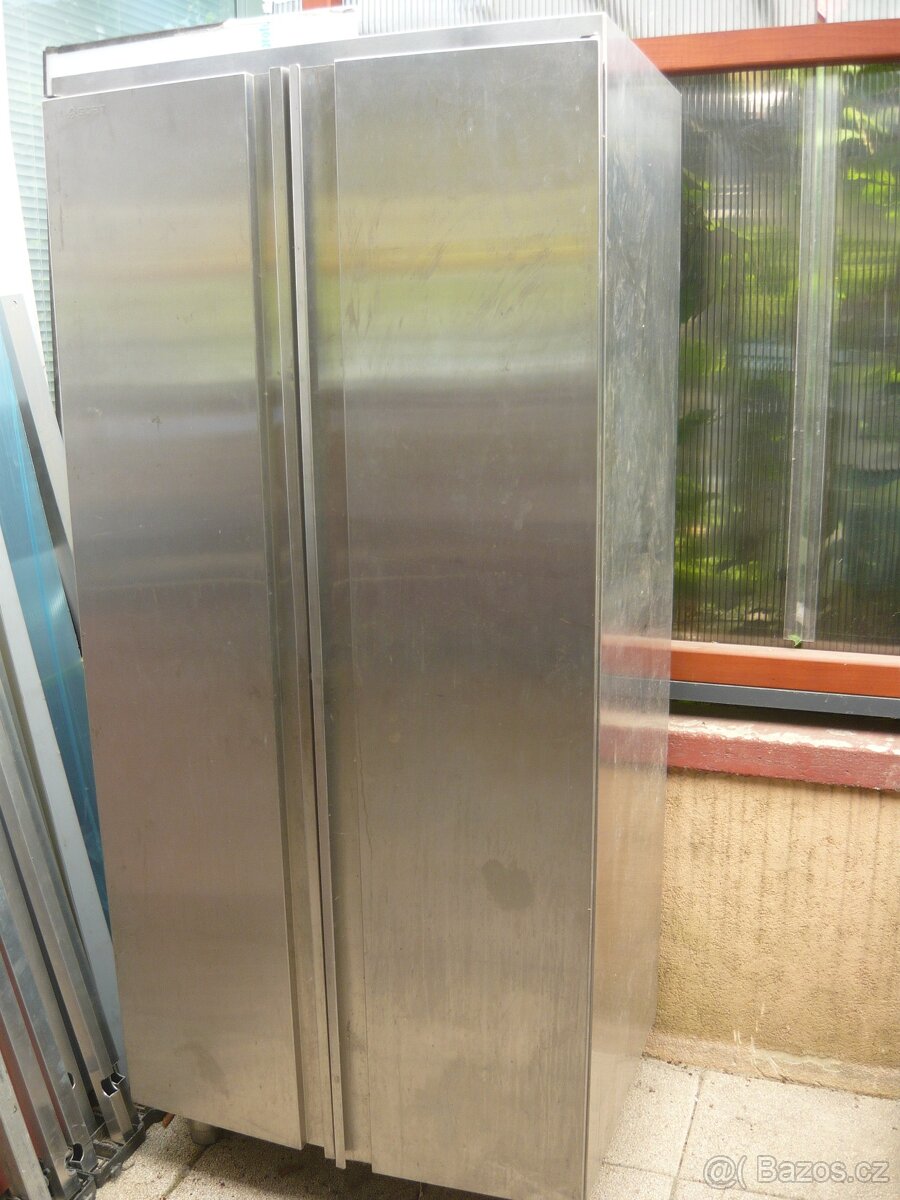 NEREZOVÁ SKŘÍŇ - 2