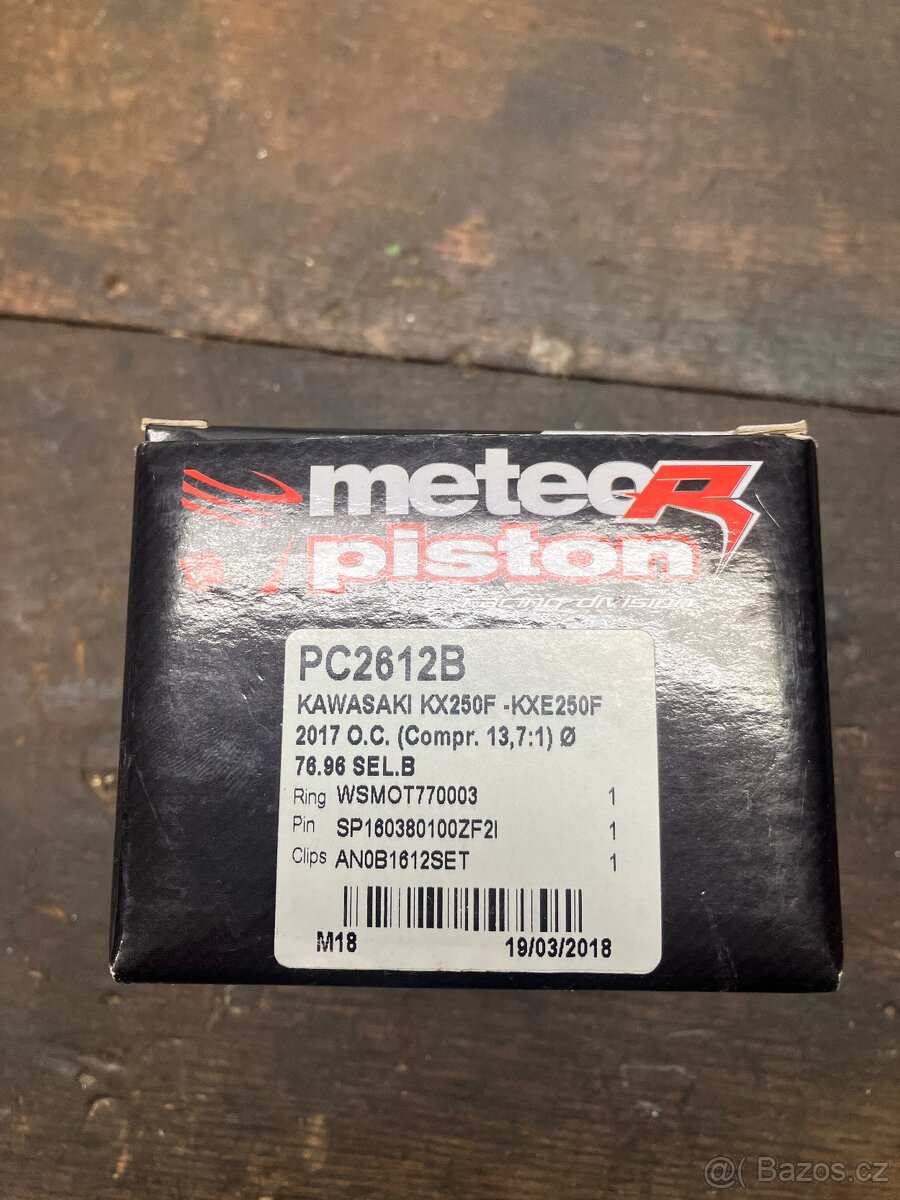 Kawasaki KXF 250 píst - 2