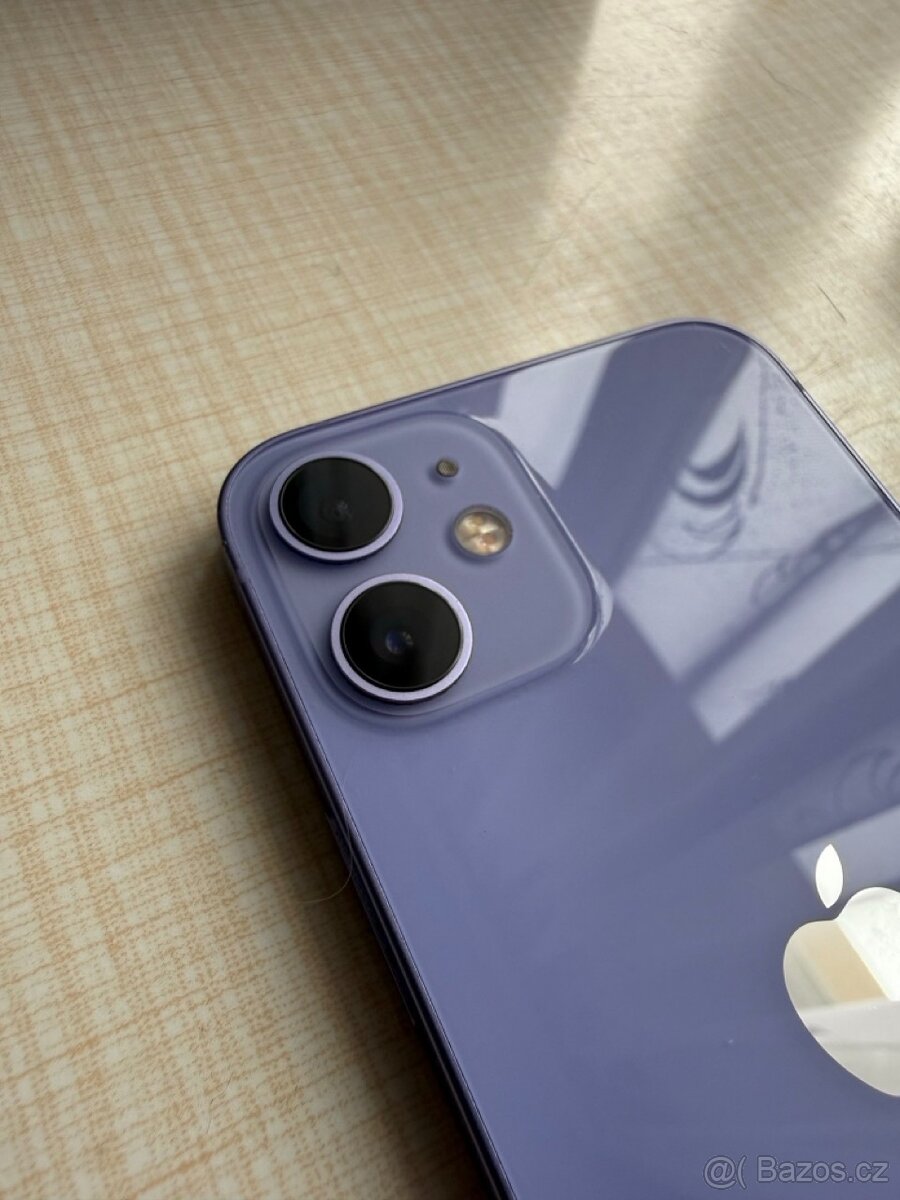 iPhone 12 mini 124GB (+ příslušenství) - 2