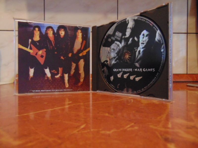 prodám CD Grave Digger - War games 1985 , v pořádku , - 2