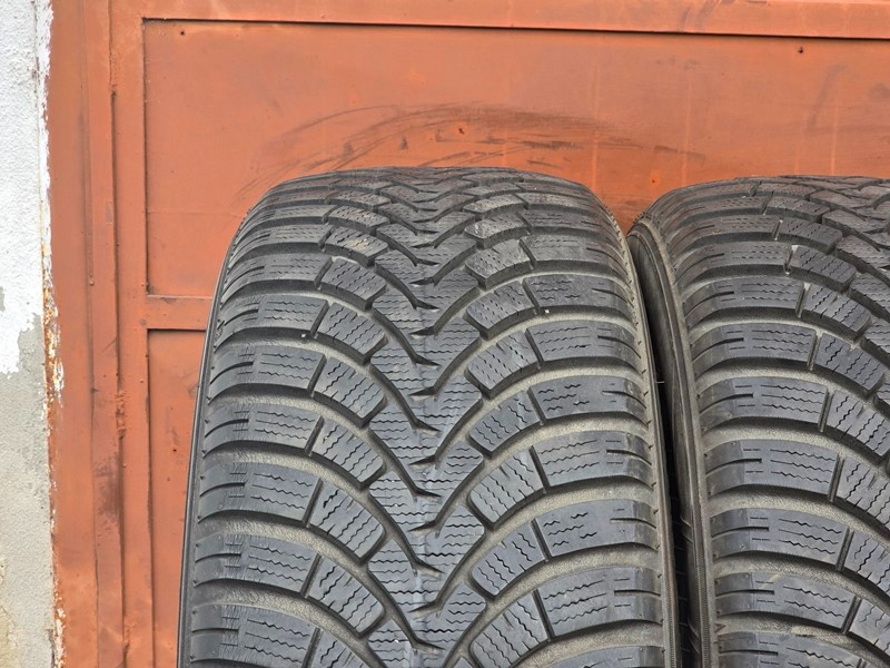 Zimní Falken 225/55/18XL - 2