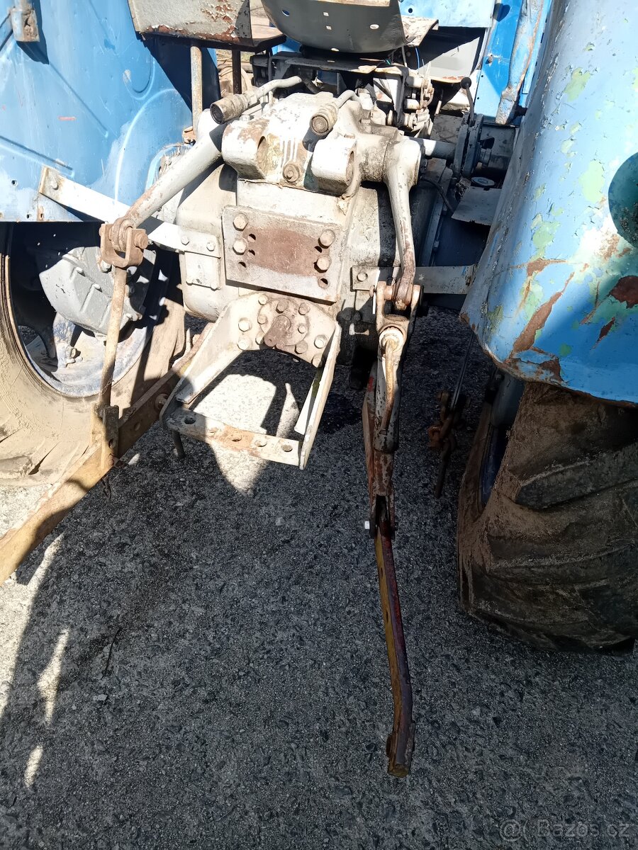 Zetor 4011 náhradní díly - 2