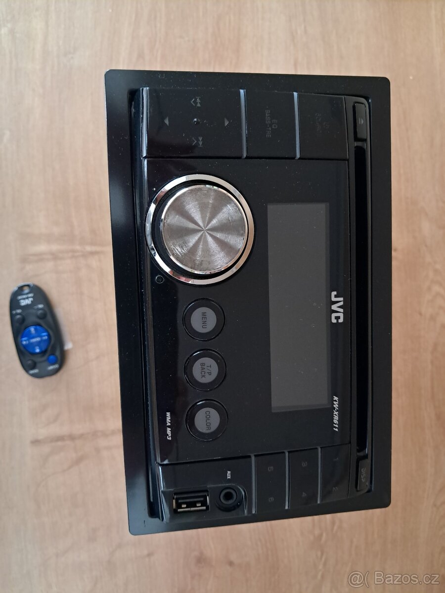 Autorádio JVC KW-XR611 s CD přehrávačem a USB - 2