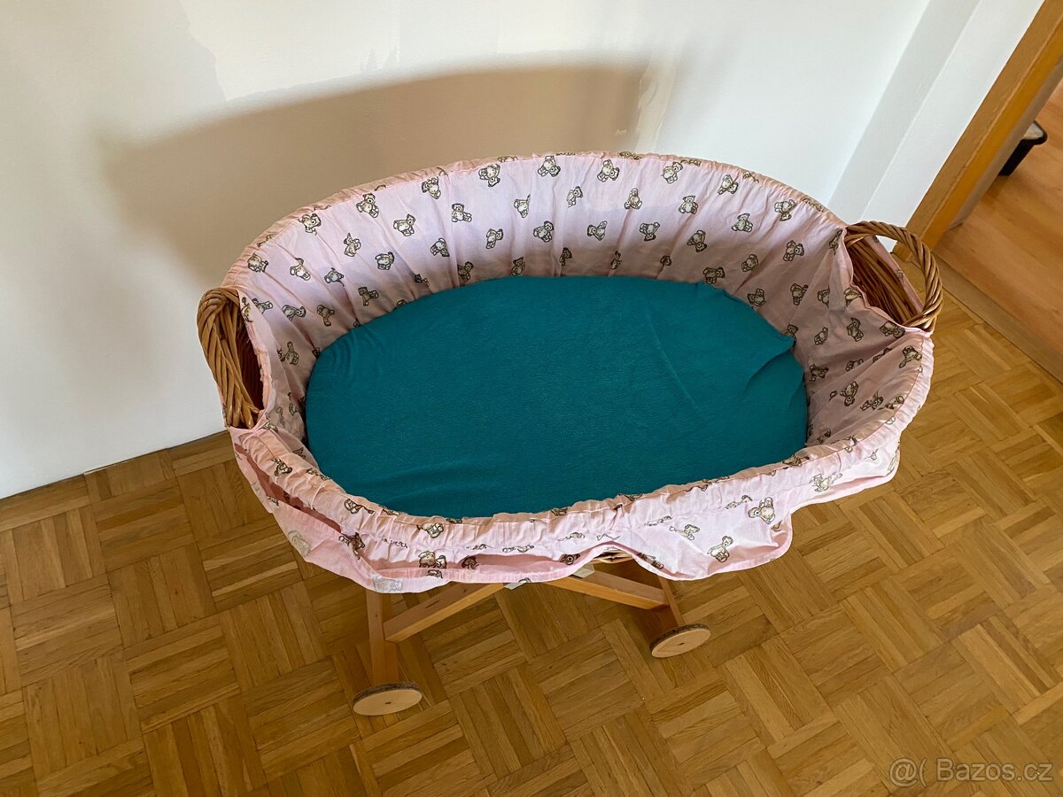 Proutěný košík pro miminko - 2