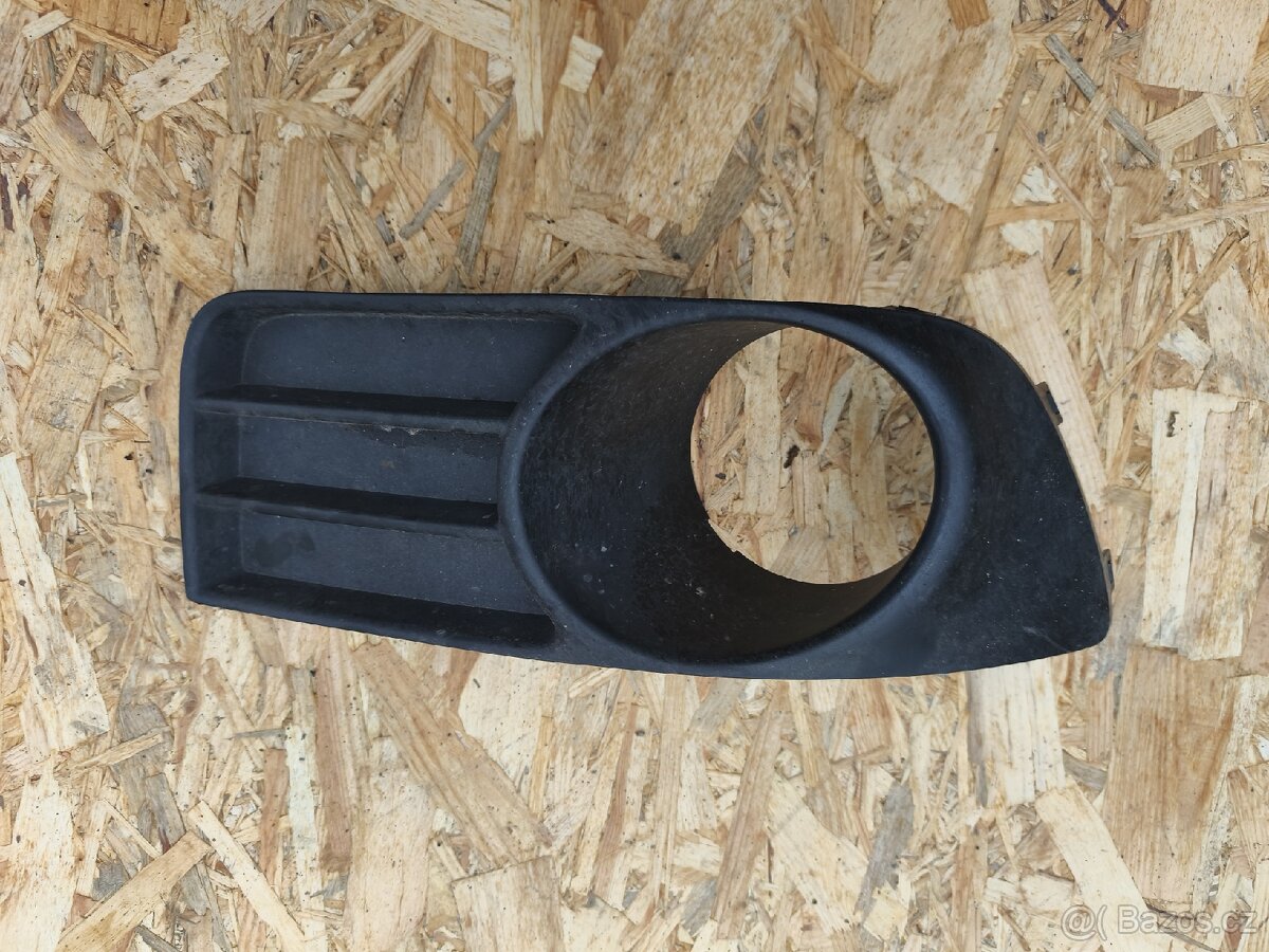 Suzuki SX4 mřížka pravá - 2