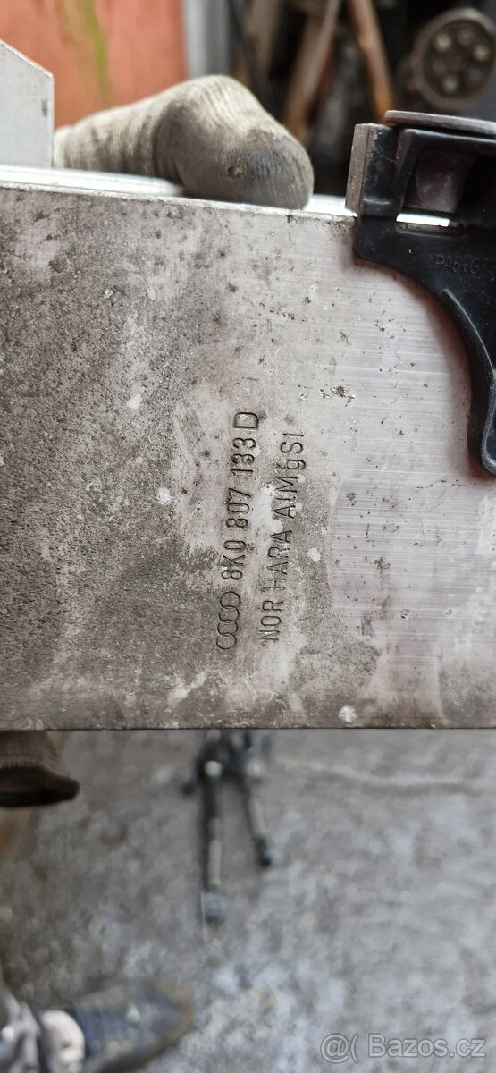 Vyztuha predniho narazniku audi A4 B8 8K face lift - 2