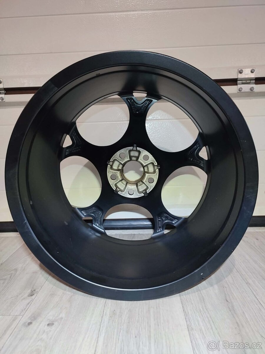 Alfa Romeo Giulia disk 5x110 r19 156112959 - 2