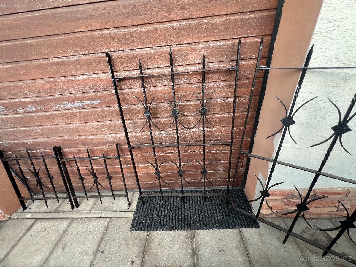Prodám kované mříže - 2