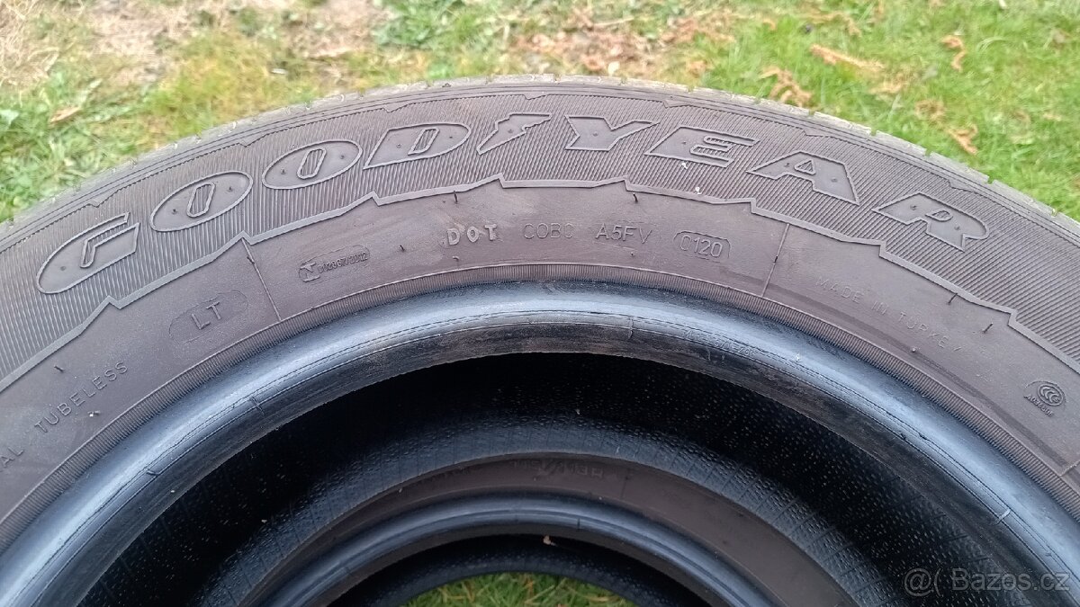 235/65R16C 4 kusy - 2
