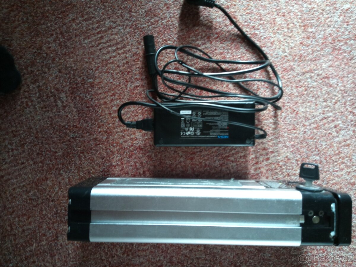 Baterku na elektrokolo. - 2