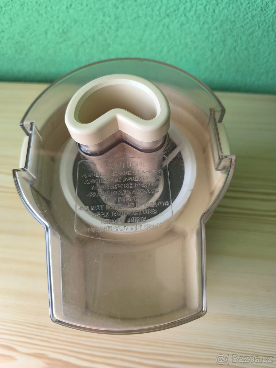 Prodám odšťavňovač - 2