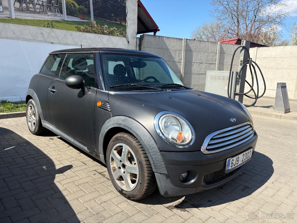 Prodam Mini Cooper 1.4 2009 - 2