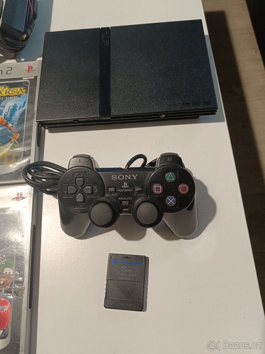Playstation 2 Slim + příslušenství - 2