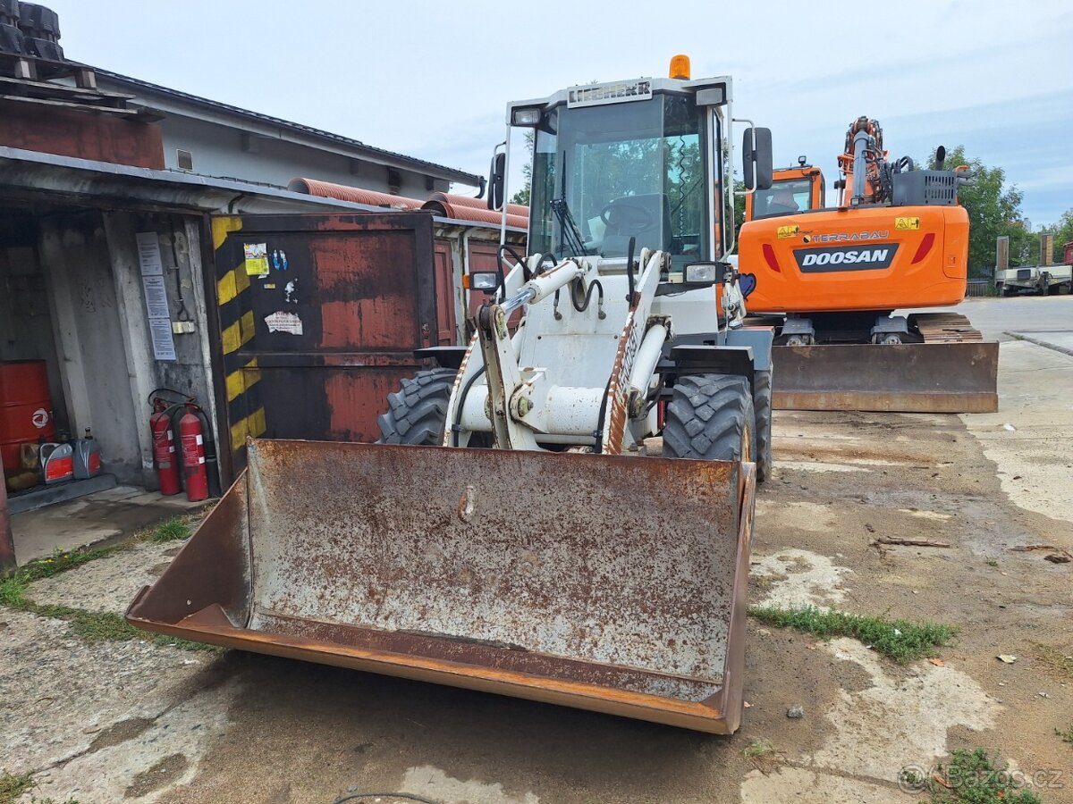 LIEBHERR 509 4X4 - 2