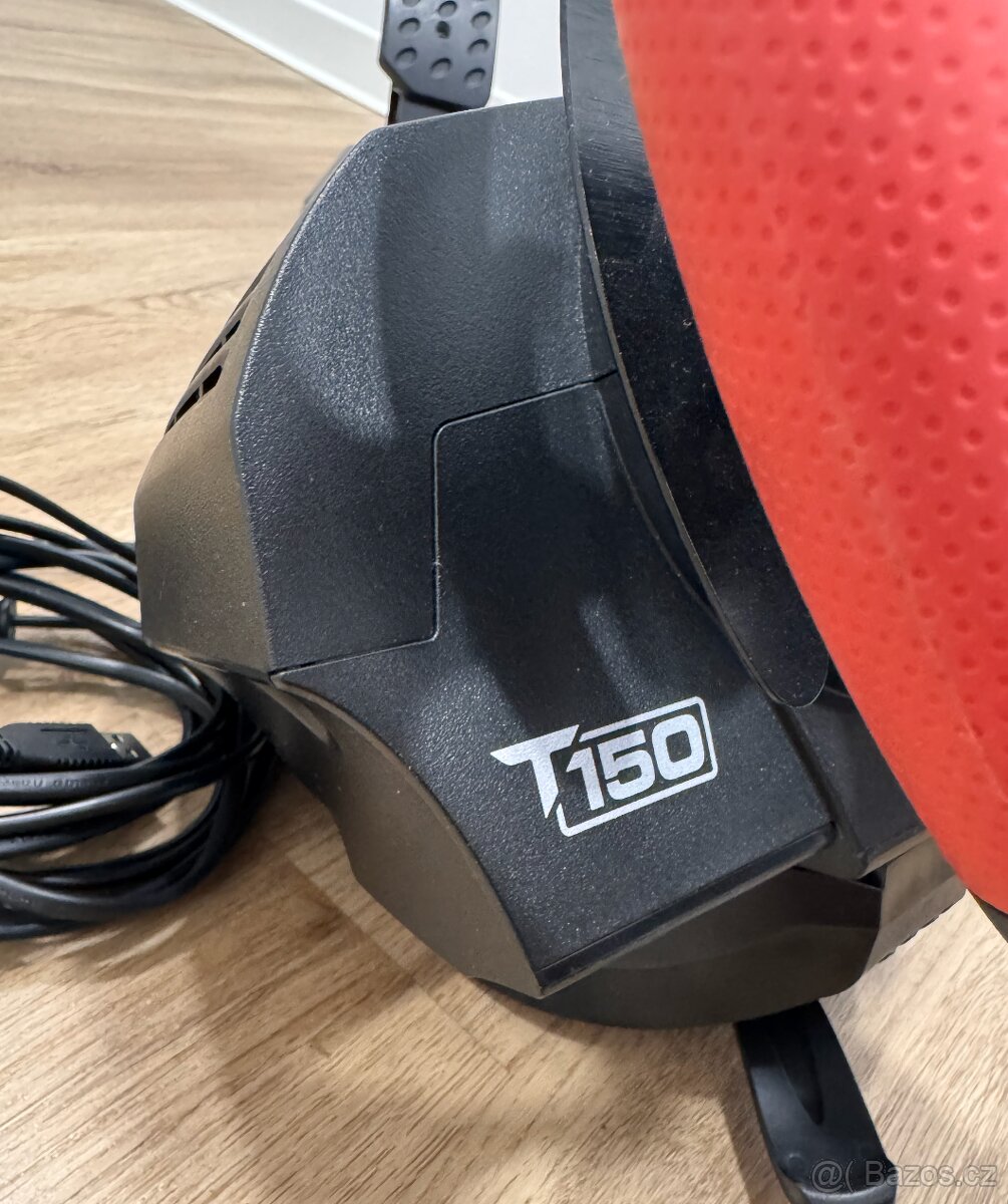 Thrustmaster T150 Ferrari Force Feedback + pedály - 2