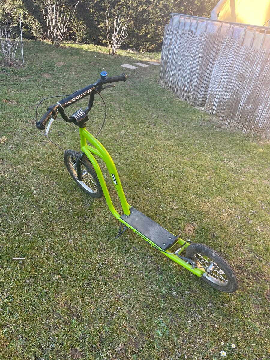 Prodám dvě koloběžky, ocelové, V brzdy, neježděné - 2