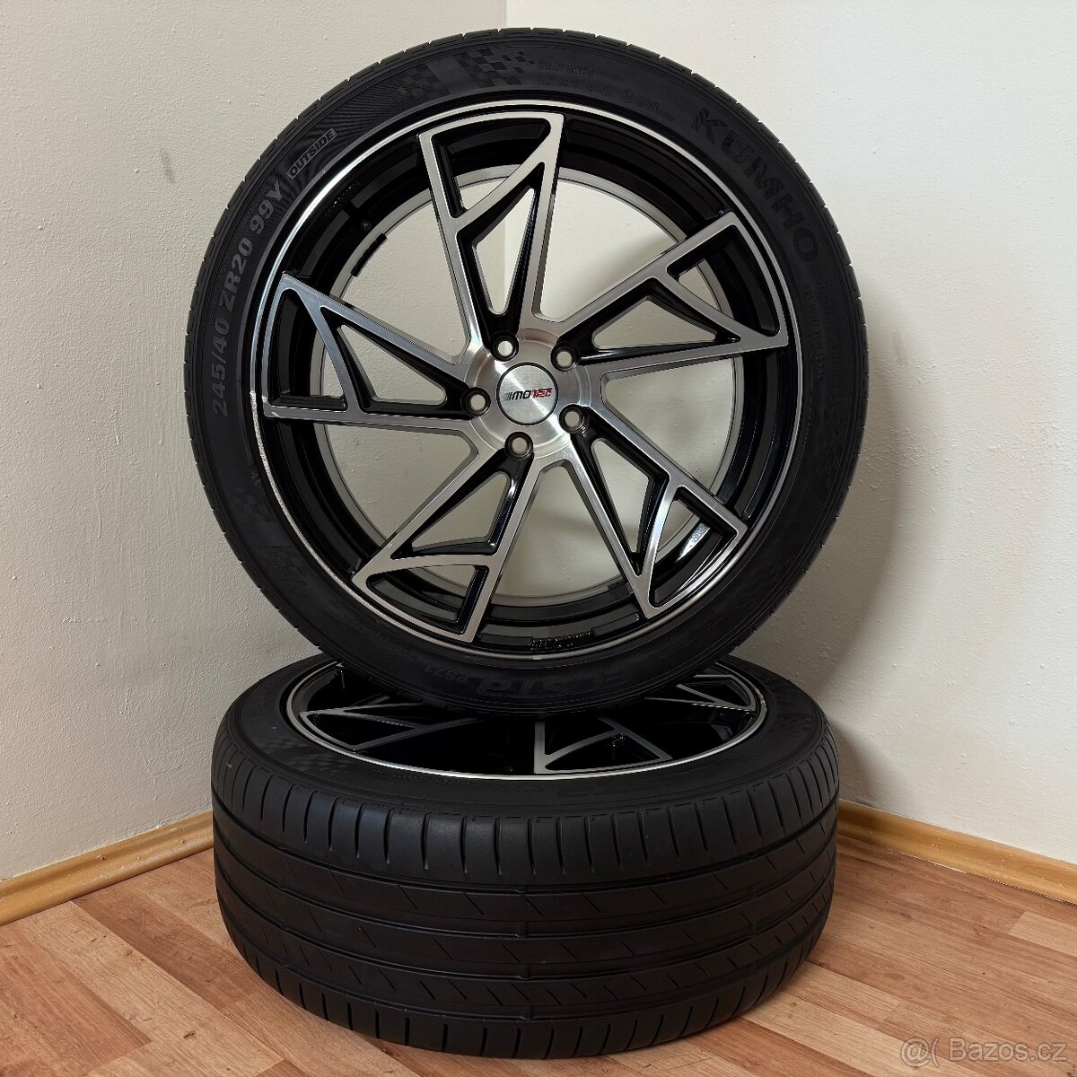 MOTEC - AUDI/VW 5x112 R20 ET45+LETNÍ 245/40R20 5mm - 2