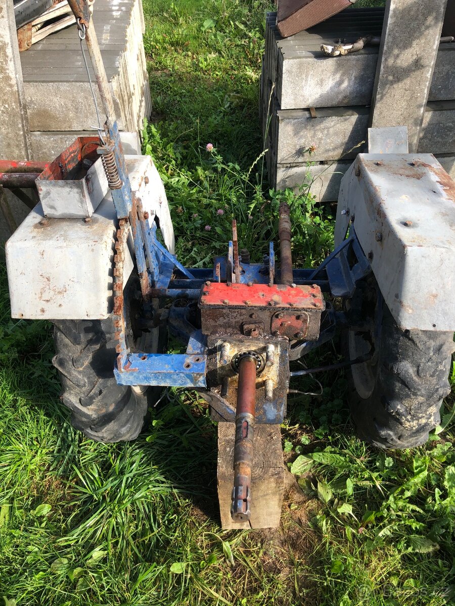 Zadní část malotraktor - 2