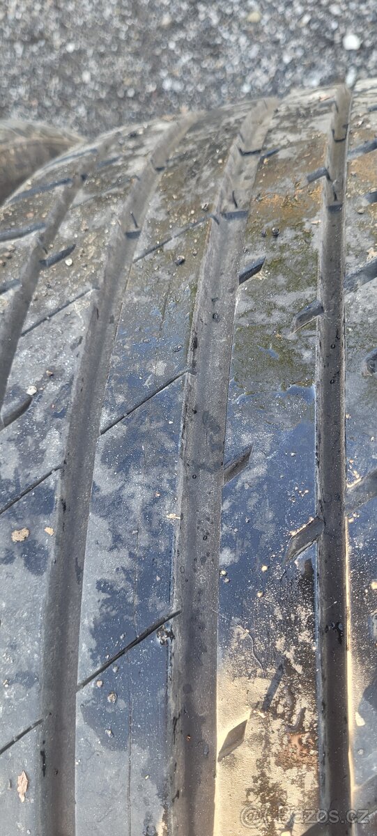 Prodám 4ks letní gumy 255/35/19 aj po 2ks - 2