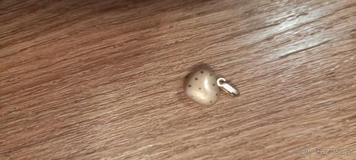 Zlatý přívěsek 14karát - 2